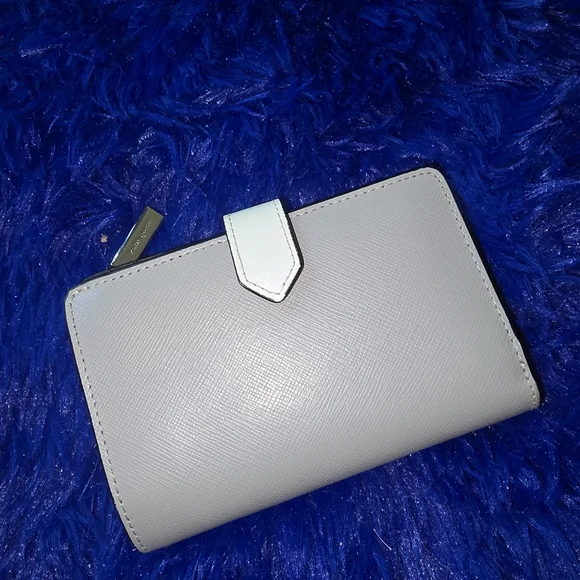Euc Kate Spade Wallet Snap - Picture 2 of 4